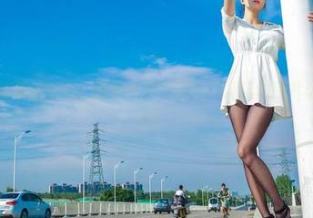 爱丝 – 空姐装的瑶瑶，仿佛在空中旅行，精选的图片让人心神荡漾。