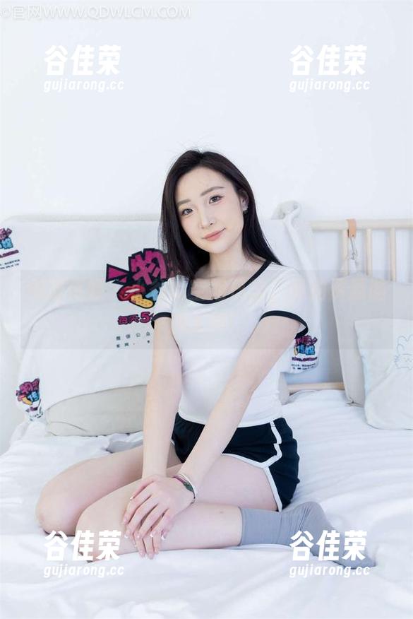 物恋传媒-小谷 物恋传媒 - 小谷的空姐日常,私拍资源脑洞大开!