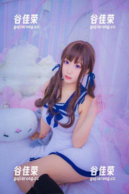 猫九酱草莓内衣的原图在此，准备好被小清新的气息征服了吗？！