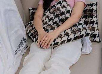 甜予摄影 – our靴子不一样，小离的定制写真真会骗人！