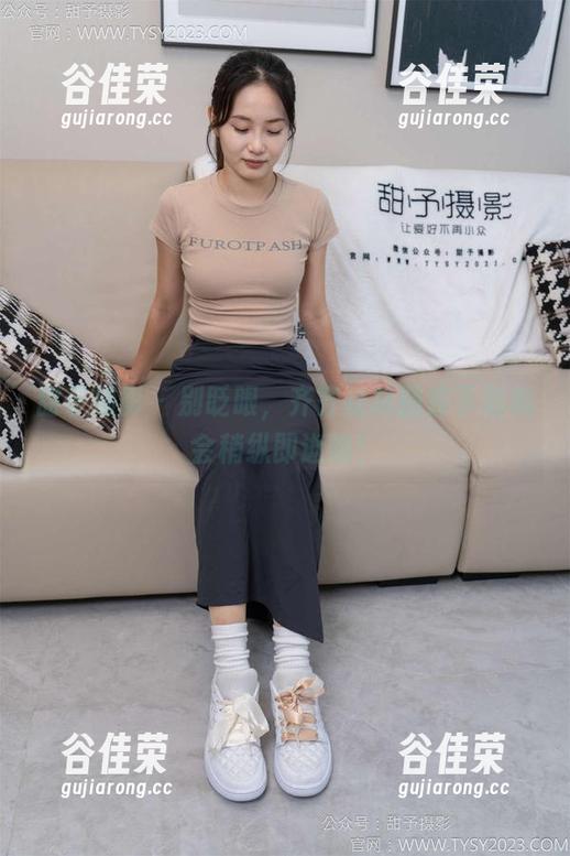 甜予摄影-齐齐 甜予摄影 - 别眨眼,齐齐丝袜图库下载机会稍纵即逝哦!