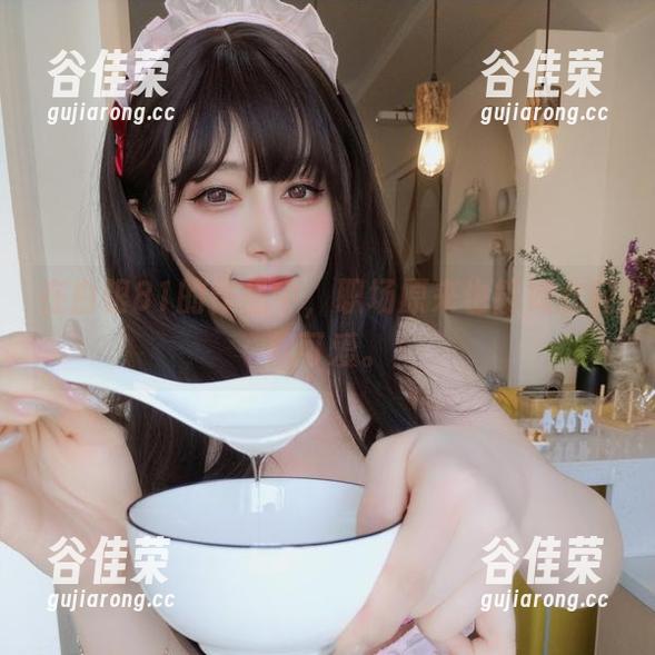 白银81 在白银81的作品中,职场原来也能如此轻松可爱。