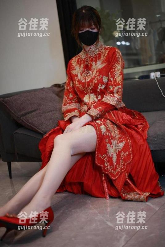 白龙猫女 微密圈 - 白龙猫女的油光黑丝照,照片更新了,心,好像被点燃了
