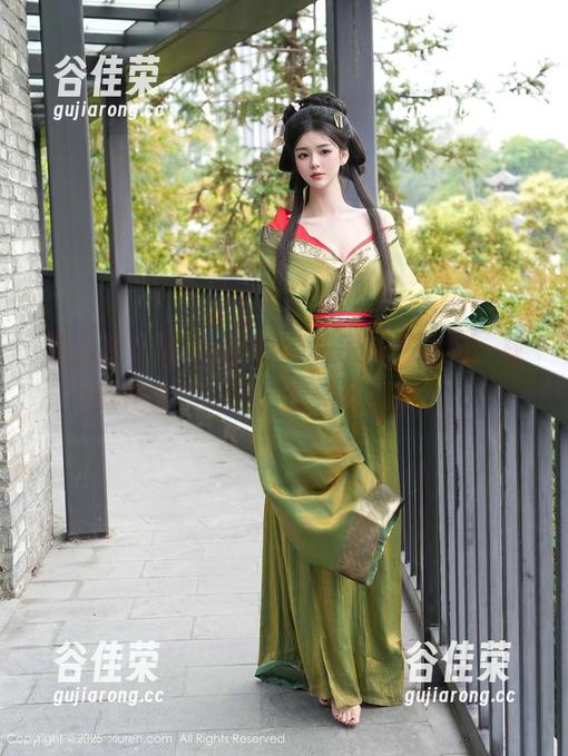 秀人网-Mila豆嘟嘟 秀人网 - Mila豆嘟嘟私房瑜伽图包,权威神奇变形秀,魔法就藏这儿!