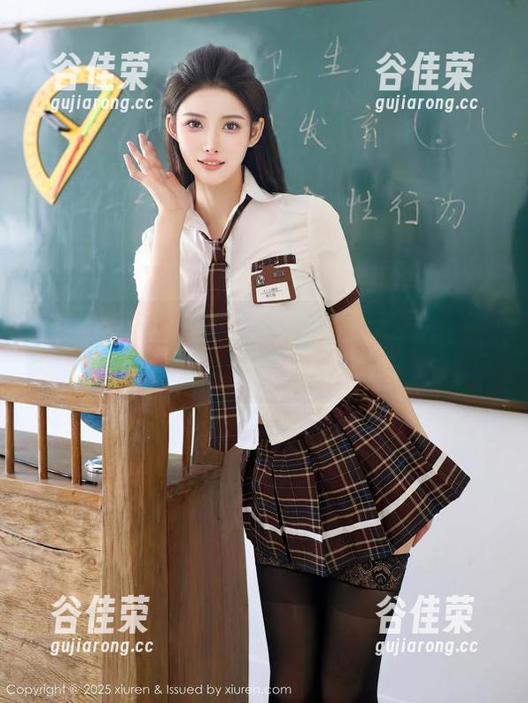 秀人网 - 刘婷婷花嫁作品集再更新，让人想到是不是下个月就该结婚了呢？