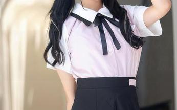 秀人网 – 区静瑶水手服写真，原以为是水手，谁知却带着一丝微妙的小挑逗