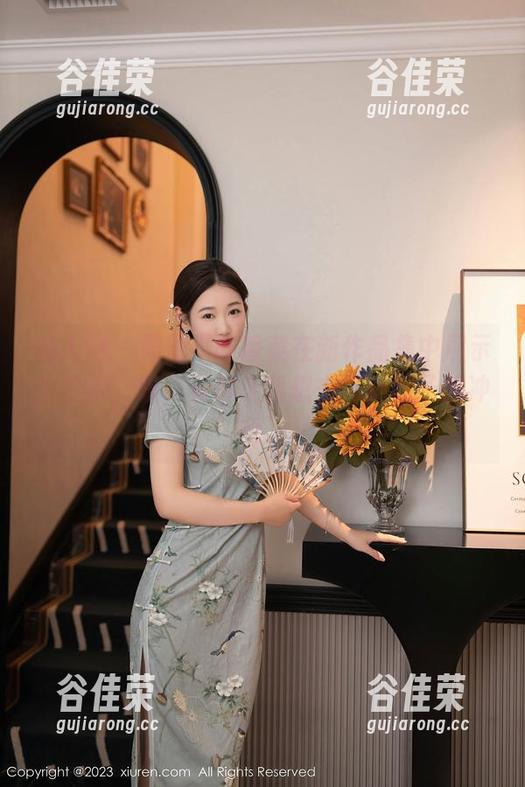 秀人网-周周不吃香菜 秀人网 - 周周不吃香菜在新作品集中展示牛仔裤,唉,有种让我想去买新裤子的冲动。