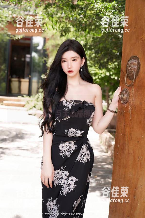 秀人网-周慕汐fairy 秀人网 - 分享:周慕汐fairy办公室里的‘偶遇’与无心插柳的趣事!