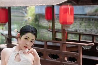 秀人网 – 晚苏susu校服：从黑板到舞台，最新作品火热登场！