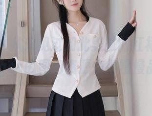 秀人网 – 从未见过如此美腻的红裙，杨晨晨sugar的图包资源值得慢慢品味！