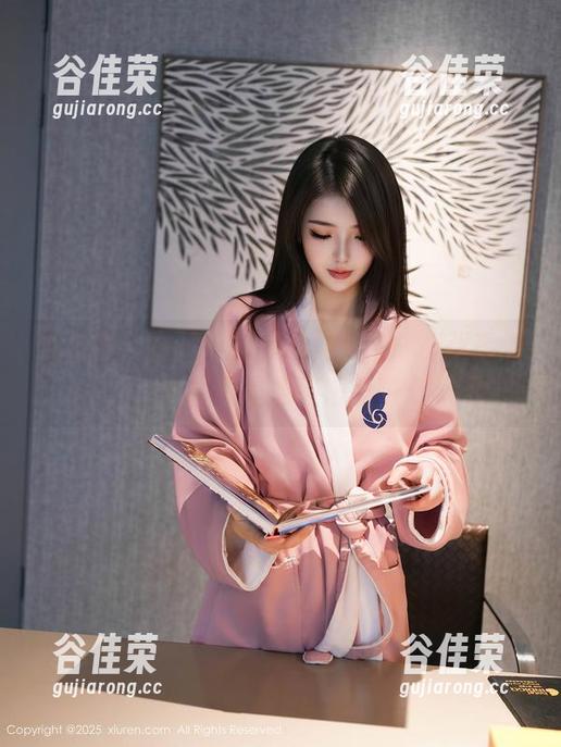 秀人网-柚柚小奶瓶 秀人网 - 柚柚小奶瓶的美足,一张张高清美图等着你慢慢品味