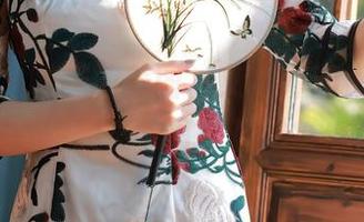 秀人网 – 暧昧的美图，艾小青和她的秘密表现得可真巧妙
