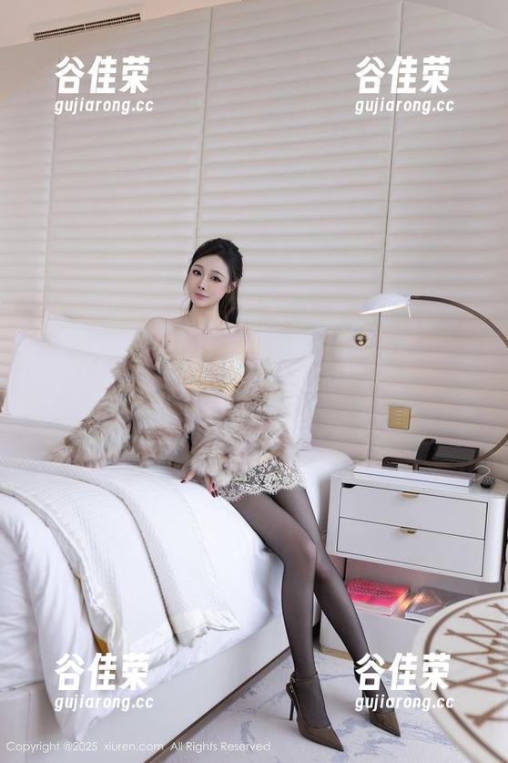 秀人网-谢小葱 秀人网 - 脑洞大开的兔女郎,谢小葱的写真照片合集来袭。