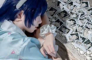 纸悦Etsu_ko最新写真：清纯如她，果然让我对圣母心产生好感！