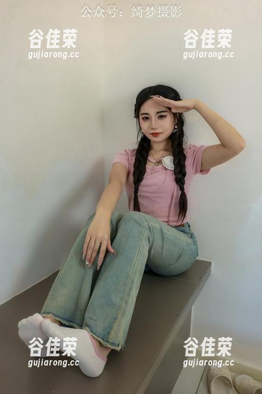 绮梦摄影-蔡蔡 绮梦摄影 - 蔡蔡的写真:秘书的fashion档案,或许我们要重新定义了?