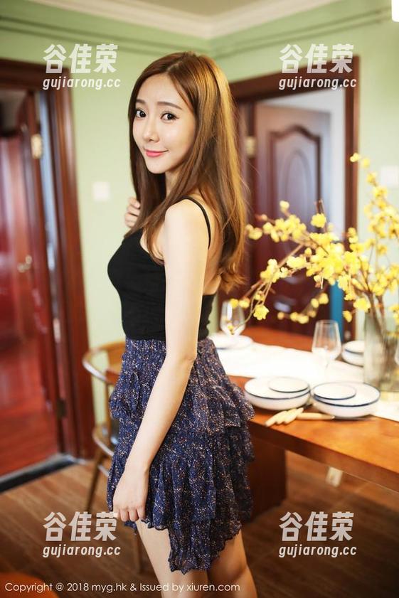 美媛馆-潘娇娇 美媛馆 - 看潘娇娇的牛仔裤私房,完全没有抵抗力?不太确定我是不是在想太多…