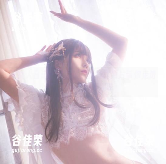 坏女人日记：翎柒菜菜的写真照片带你走进不同以往的坏趣味