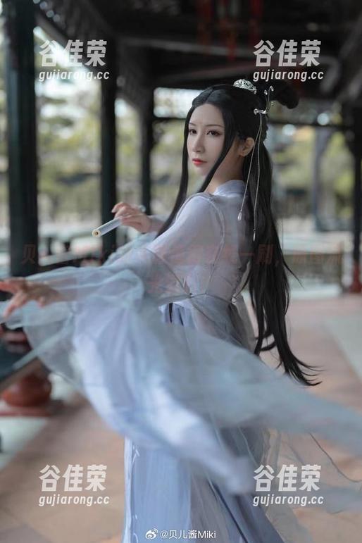 贝儿酱Miki 贝儿酱Miki的礼服值得在线一刷,原图流光溢彩!