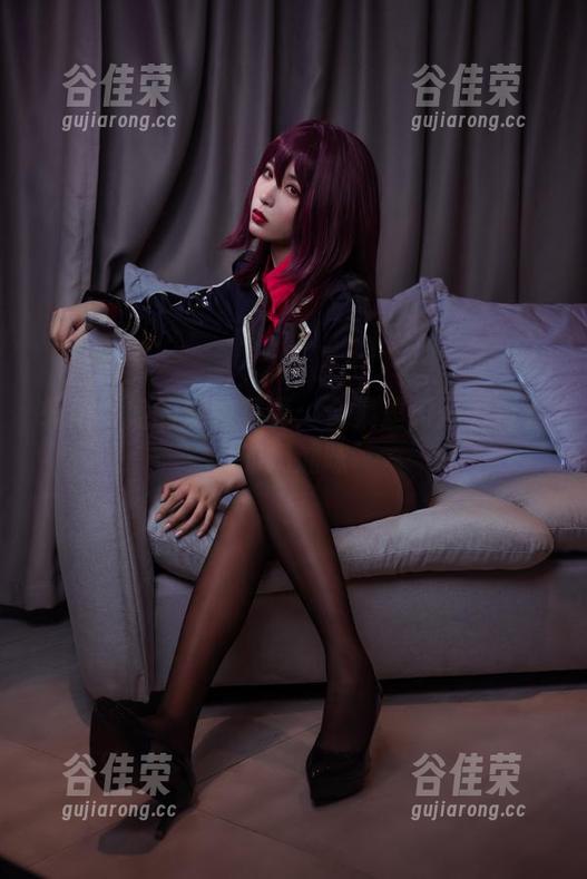 轩萧学姐 轩萧学姐的清纯写真:合集里闪烁着青春的奶油味