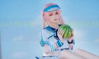这组金鱼yui女神的美图，让我每次启动都沐浴在光影的水面上！
