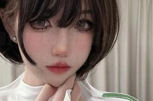 精选套图：阿薰kaOri清晨少女，谁说清晨只适合闹钟和咖啡？