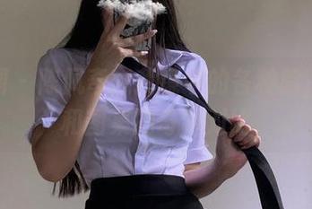 微密圈 – 陈佩奇：我镜中的各种脸，私拍和图集的奇特对比