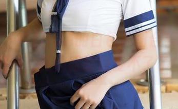 青豆客 – AZHUA的白色美图合集，白到发光，我的眼睛快受不了了！